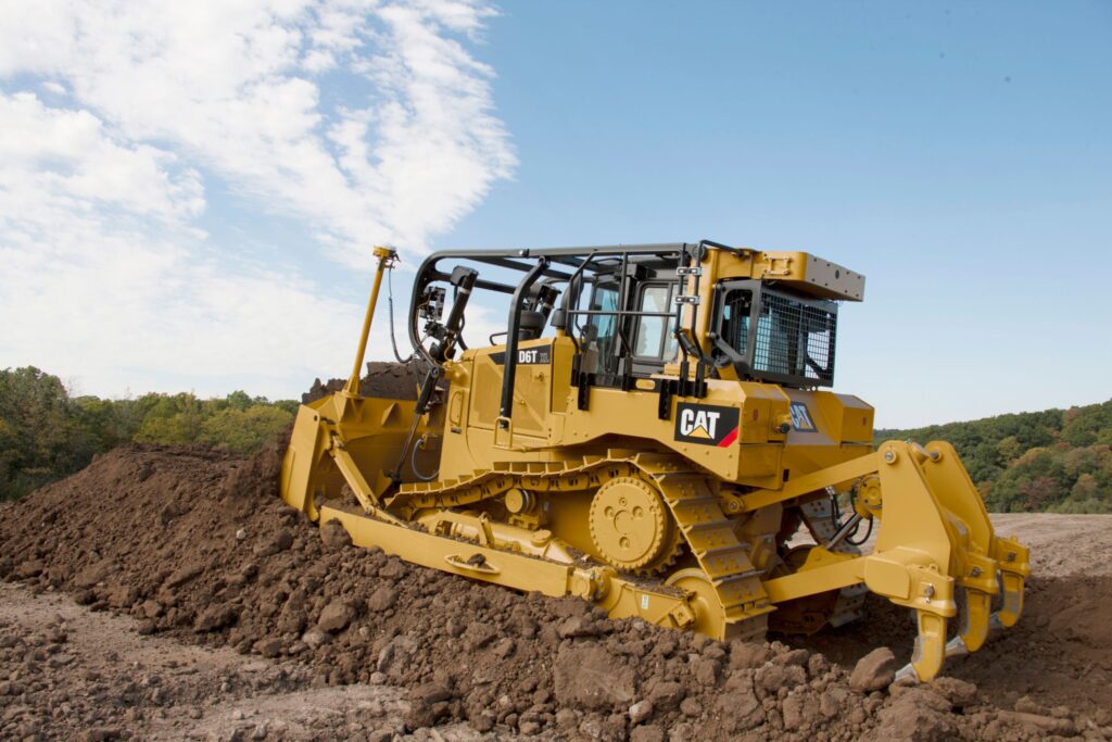 بولدوزر متوسط کاترپیلار Caterpillar D6T