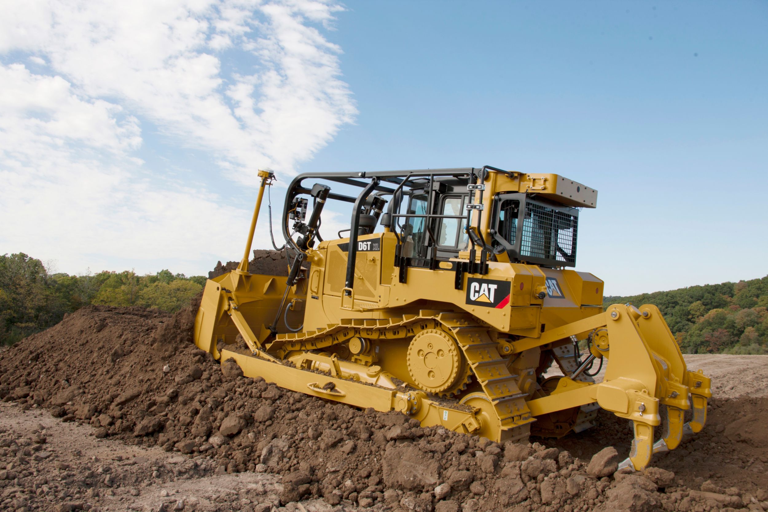 بولدوزر متوسط کاترپیلار Caterpillar D6T