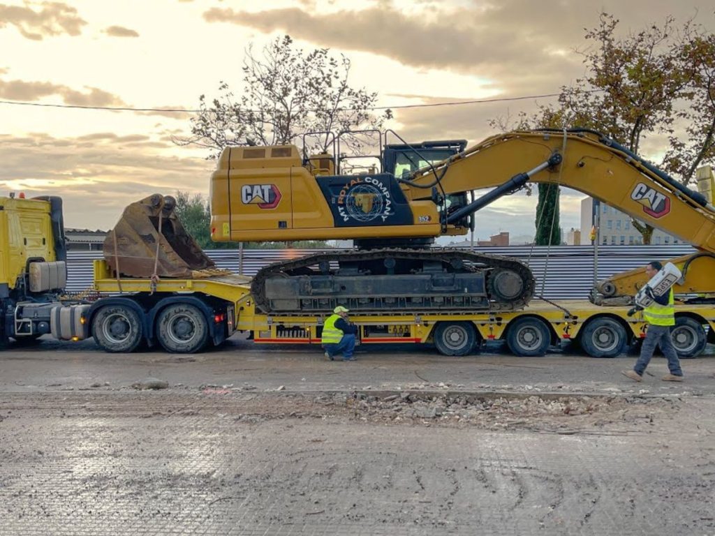 بیل‌های مکانیکی کاترپیلار Caterpillar 352