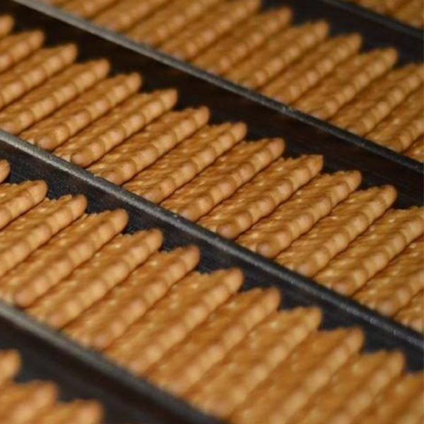 تاثیر تبلیغات و برندسازی در موفقیت محصولات شکلات و بیسکویت