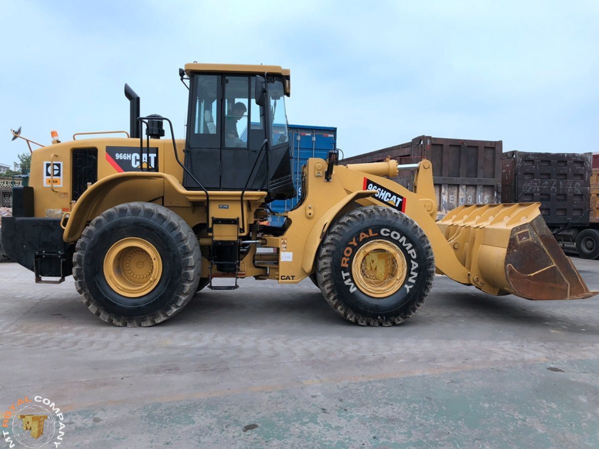 لودرهای چرخ‌لاستیکی Caterpillar 966M