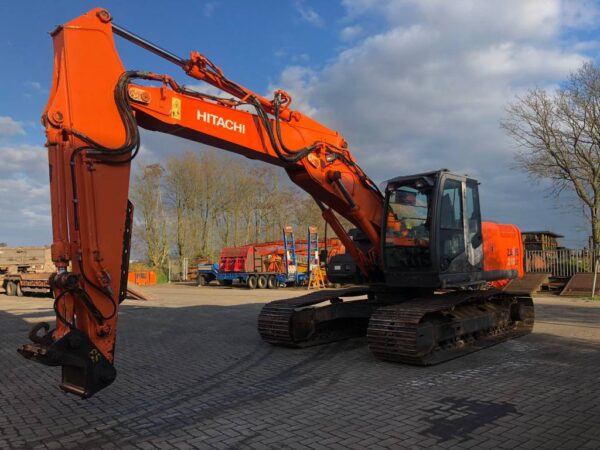 بیل مکانیکی زنجیری ZX210 هیتاچی Hitachi