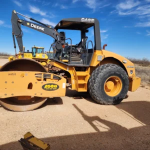 خرید غلتک ویبره‌ای SV212 کیس CASE