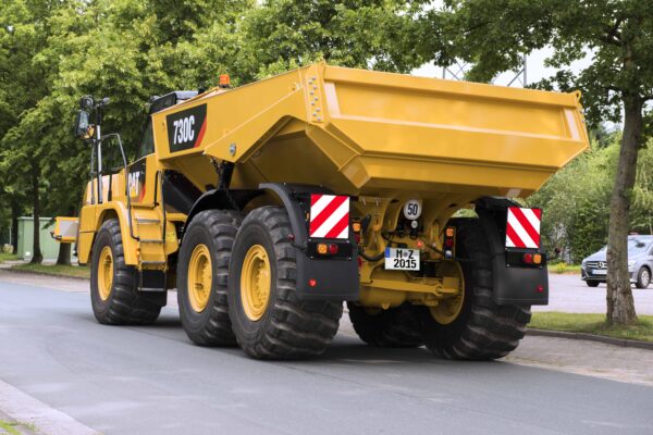 کاترپیلار Caterpillar دامپتراک مفصلی 730