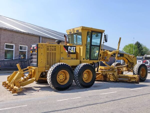 کاترپیلار Caterpillar گریدر 140K