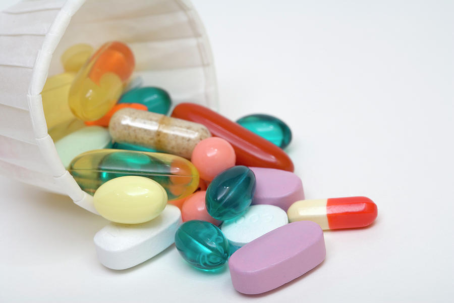 بررسی علمی داروهای مشابه اروپایی در مقایسه با ایرانی (مطالعات و نتایج)