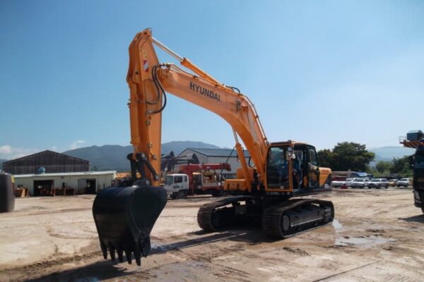 بیل مکانیکی زنجیری هیوندای Hyundai R300LC