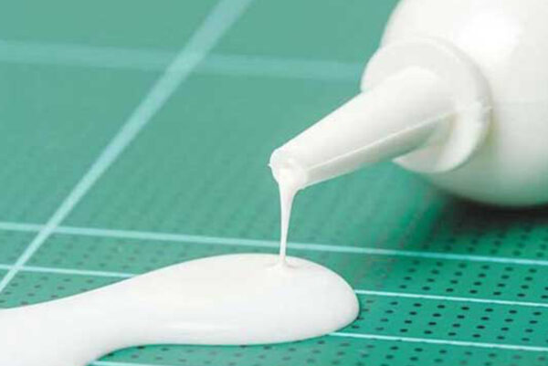 چسب پلی‌وینیل کلراید (PVC) – Shin-Etsu Chemical (ژاپن)