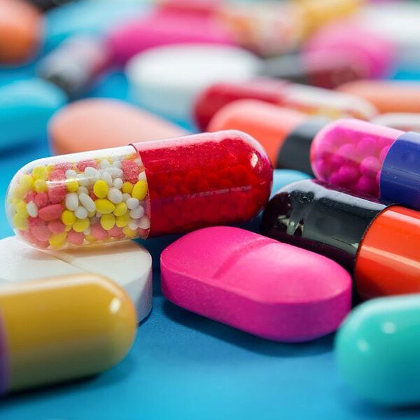 چگونه از خارج کشور داروی موردنیاز خود را پیدا کنیم؟ راهنمای قدم‌به‌قدم