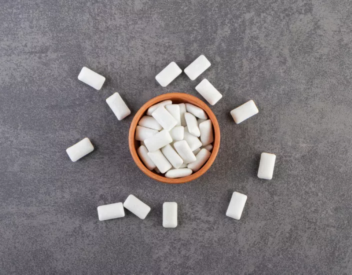 Use of sorbitol in chewing gum
