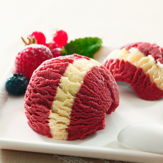 Using topping powder in ice cream