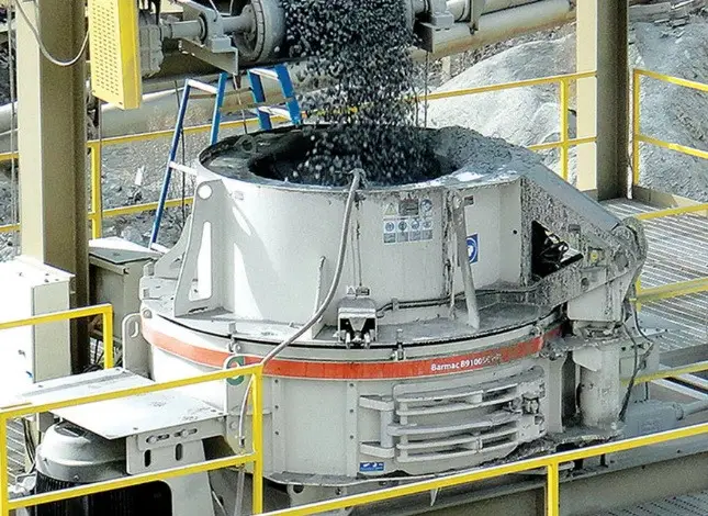 Вертикальная ударная дробилка