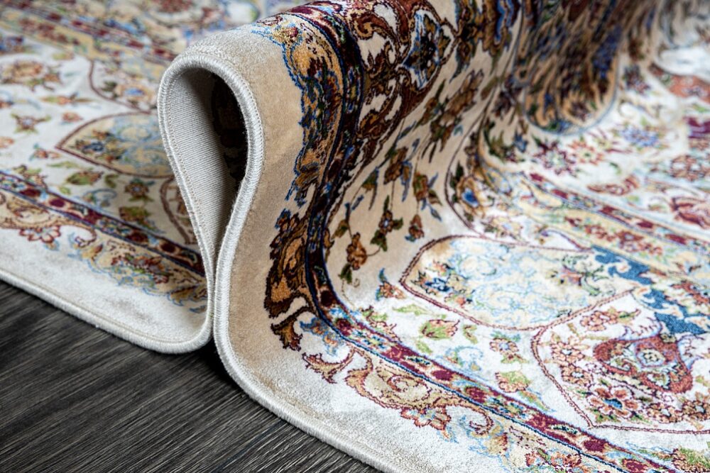 Шелковый ковер машинного производства – импорт из Турции